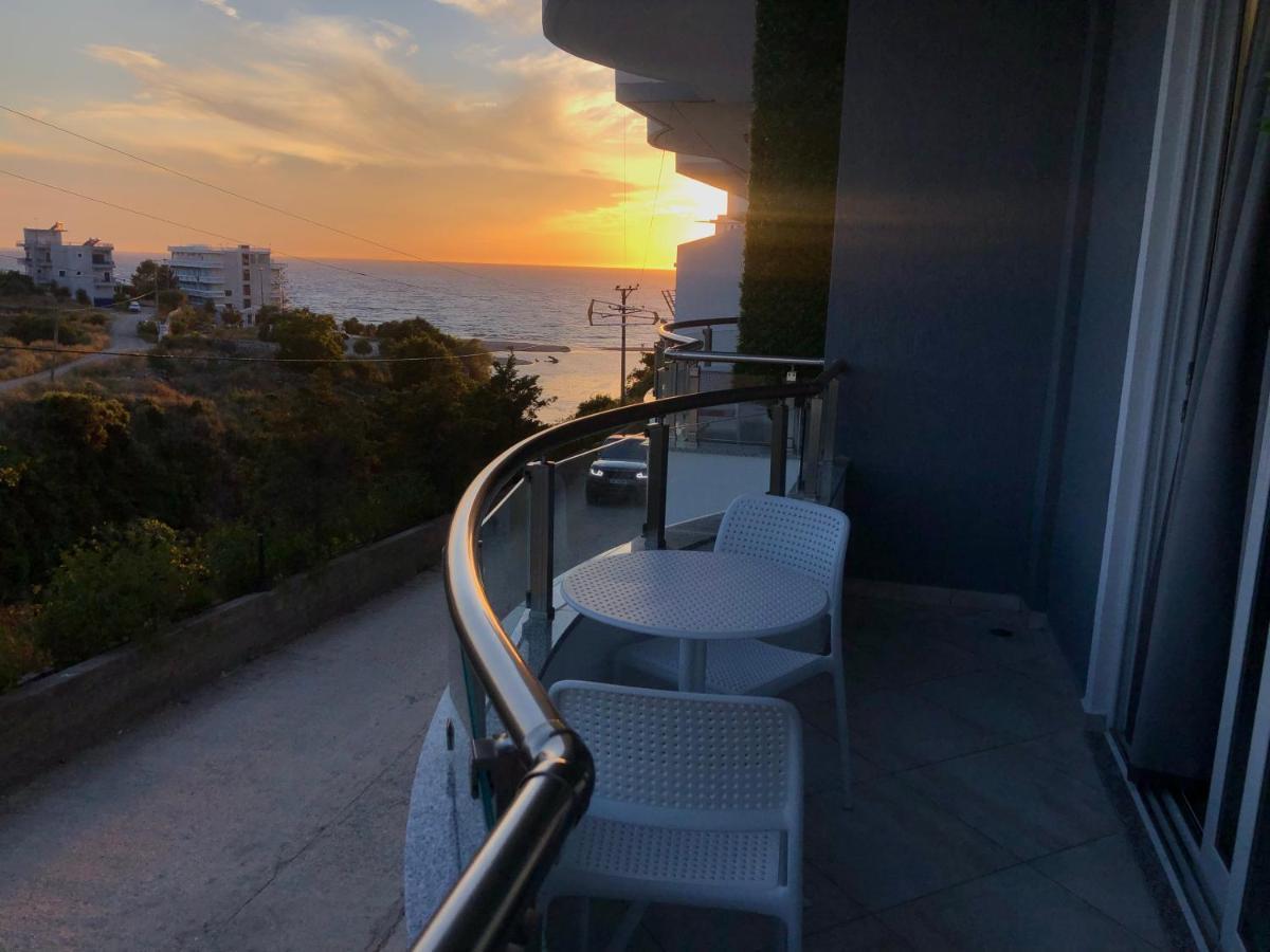 F&J Hotel Sarandë Buitenkant foto