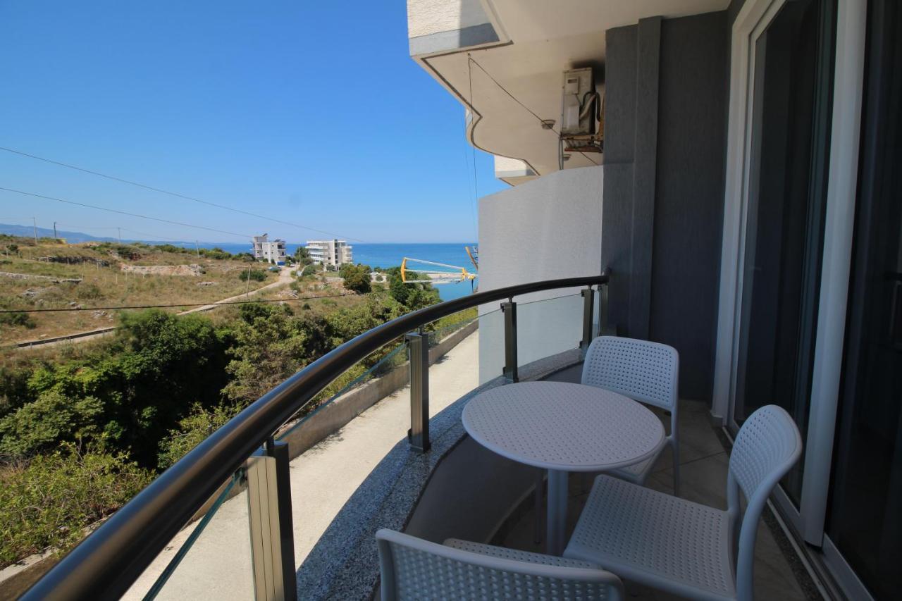 F&J Hotel Sarandë Buitenkant foto