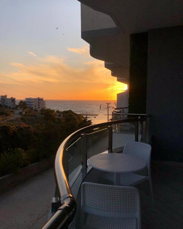 F&J Hotel Sarandë Buitenkant foto